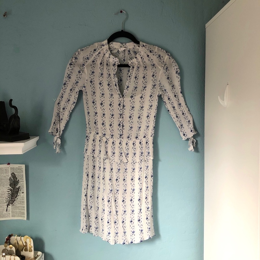 club monaco ayuek silk floral crepe dress 2 $229 - Picture 5 of 10